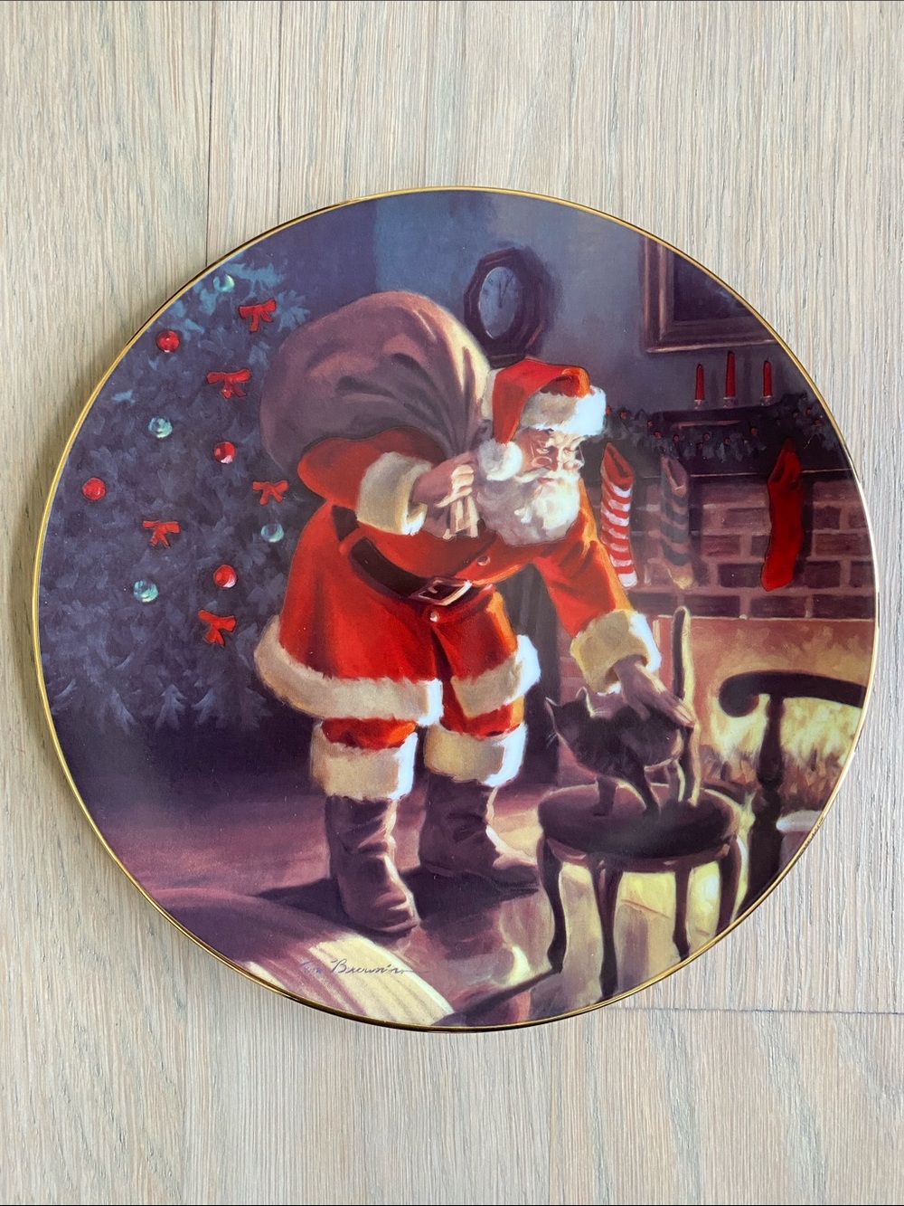 "Santa's Love" Limited Edition Holiday Decorative Plate
